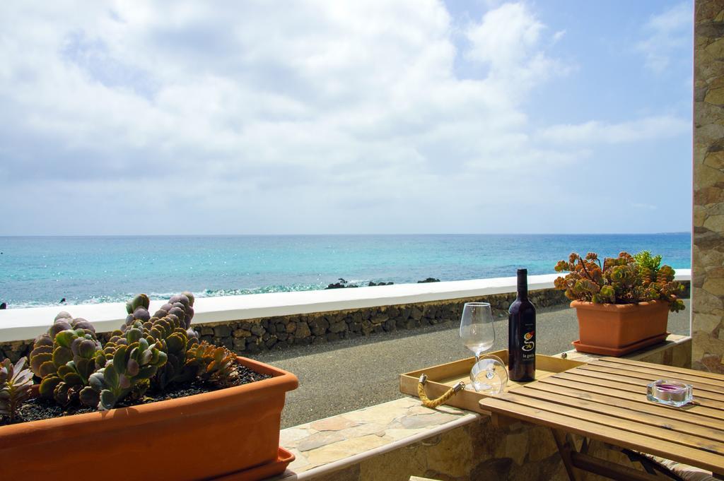 Ferienwohnung On The Sea Punta Mujeres Exterior foto